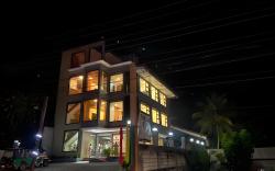 Eight Breeze Properties