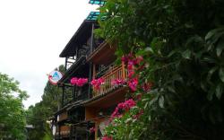 Xingping This Old Place International Youth Hostel