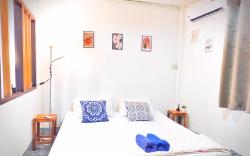 House 1 for 6 guests(the whole house 3 beds)