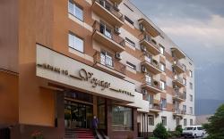 Voyage Hotel
