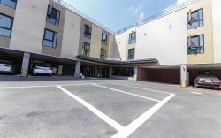 Docking Hotel