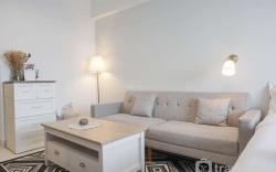 New and Homey Studio at West Vista By Travelio