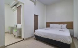 Aranis Hotel