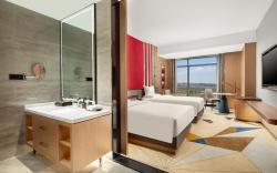 La Quinta by Wyndham Weifang South