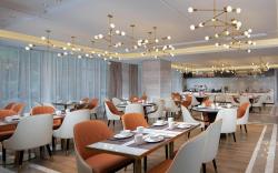 Kyriad Marvelous Hotel Hezhou Wanda Plaza