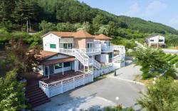 Gangneung Chunja Yeoinsook