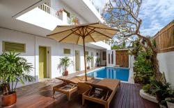 Honu Studio Living
