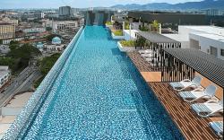 The Horizon Ipoh Infinity Pool (5 - 9pax)