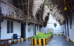 Paradise Beach Hut House
