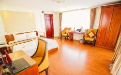 Orange Hotel