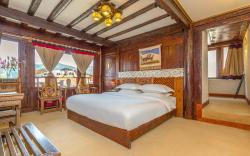 Shangri-La E-Outfitting Boutique Hotel