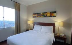 2BR Family-friendly Apt Mediterania Marina Ancol