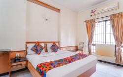 FabHotel ESS Paradise - Nr. Bus stand