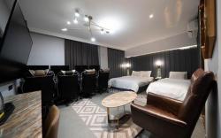 Ansan evergreen tree the gray