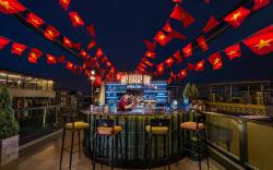 Le Premier Hotel & Rooftop Bar