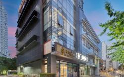 YouU Esports Hotel Shanghai Changshou Road Wuning Road Metro Station