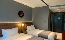 Home Inn Neo Beijing Communication University West Gate Communication Metro Station