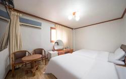 Gimcheon Gimcheon Station Grand Motel