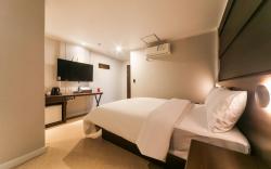 Geojedo Jangseungpo Hotel Carara