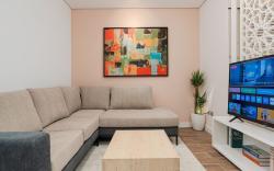 Sophisticated & Luxury Apartment in Almughrizat