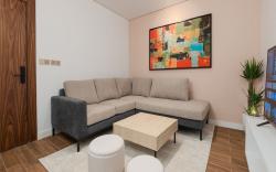 Cozy 1-BR Apartment in Almughrizat