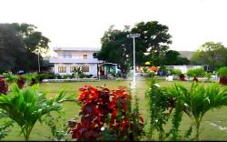 Deccan Green-3BR-Pvt Pool-Farmhouse-By Homeyhuts
