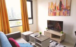 City view TamarindSuites|Wi~Fi|NETFLIX|FREEPARKING