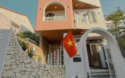 Di Home