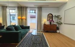 Shanghai Hills & Zinn Sunshine BnB