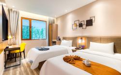 Home Inn Plus Changchun Convention and Exhibition Center Century Square