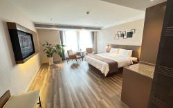 Home Inn Plus Weifang Minzhu Street Gudemao