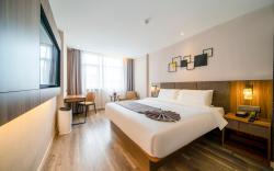 Home Inn Plus Quanzhou Wenling North Road Qiaolian Building