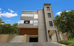 Super Townhouse Golden Temple Manikonda