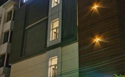 Yellow sapphire Hotel