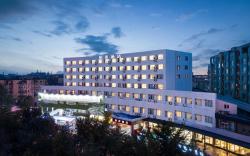 Home Inn Anshan Lishan Square