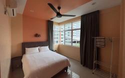 Palette & Pool Haven