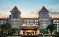 Crowne Plaza Xiangyang Fuchun Lakeside by IHG