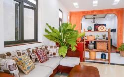 Laoxao Lakeview Homestay