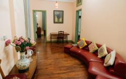 The Rails - Family Room F03