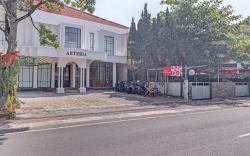 OYO 94726 Asteria Talaga Bodas