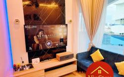 Luxury The Wave Penthouse | 10pax | Karaoke | 小孩滑梯