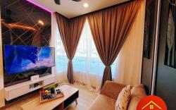 Luxury The Wave Penthouse | 13pax | 唱K房|小孩滑梯|游戏机
