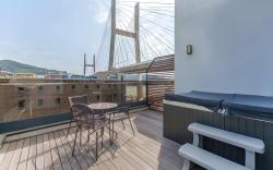 Yeosu Gite Hostel (Near Romantic Pocha)