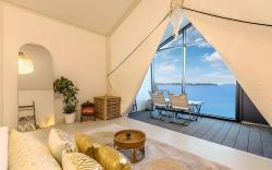 Yeongheungdo On The Beach Pool Villa & Glamping