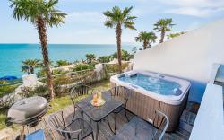 Namhae Marinepia Spa & Pool Villa