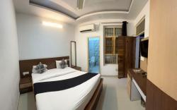 Hotel Kiara Inn Rooms and Banquet