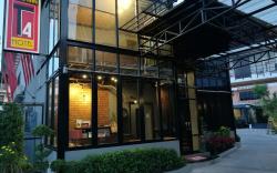 T4 Hotel