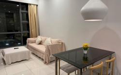 The Robertson 1BR premium couple suites