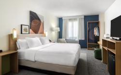 Spark by Hilton Toronto Mississauga