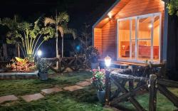 Oakridge Cottages 1BR with Pool by Homeyhuts_1